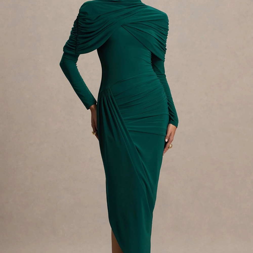 Chic Emerald Long Sleeve Dress